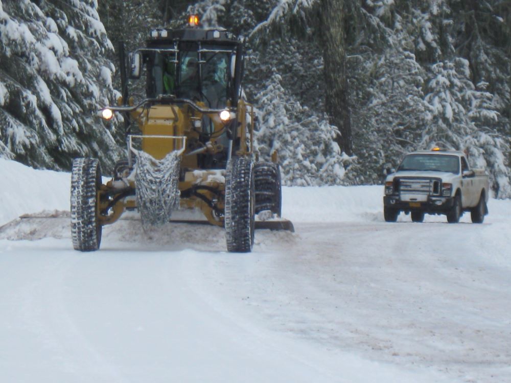 Snow Plow Motor Grader